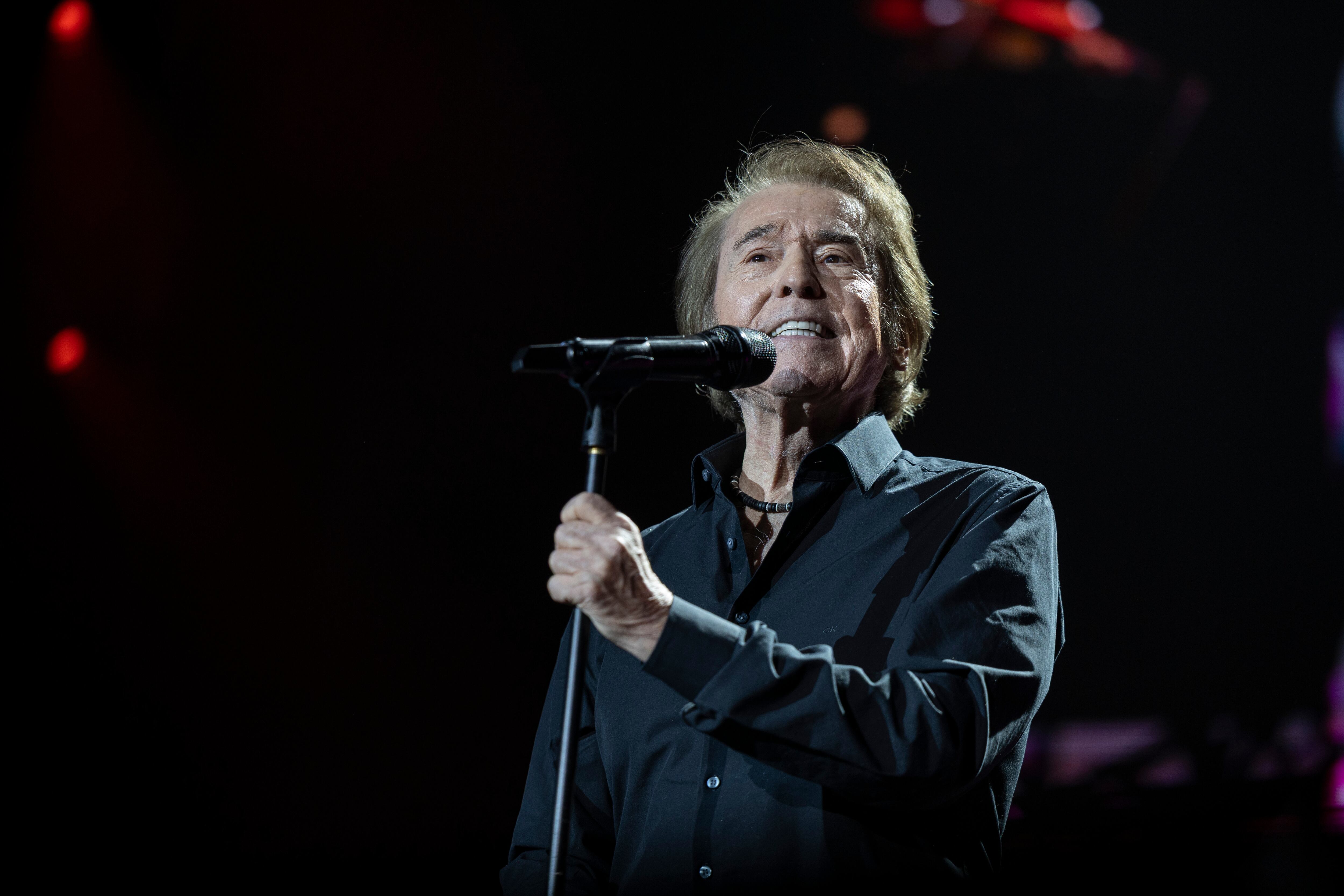 DVD 1297 20/12/2025 - Barcelona - Concierto de Raphael en el Palau Sant Jordi de Barcelona. .   Foto: Massimiliano Minocri