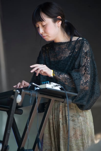 Masako Takada de la banda Nisennenmondai durante su actuacin ayer, en el primer da del Primavera Sound.