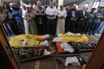 Funeral de una familia palestina muerta tras un bombardeo israelí en la franja de Gaza en noviembre.