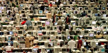 Reunión de aficionados a la informática celebrada en Vitoria en 2003, semillero de futuros expertos en seguridad.