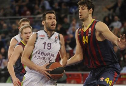 San Emeterio, ante Tomic.