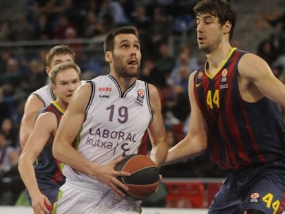 San Emeterio, ante Tomic. 