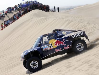 Carlos Sainz, en la primera etapa del Rally Dakar.