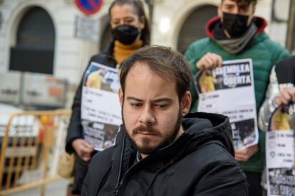 Pablo Hásel, durante la rueda de prensa que ofreció el 1 de febrero en Lleida tras conocer la orden de la Audiencia Nacional para que ingrese en prisión.