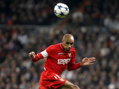 Kanouté, durante un partido de la temporada precedente.