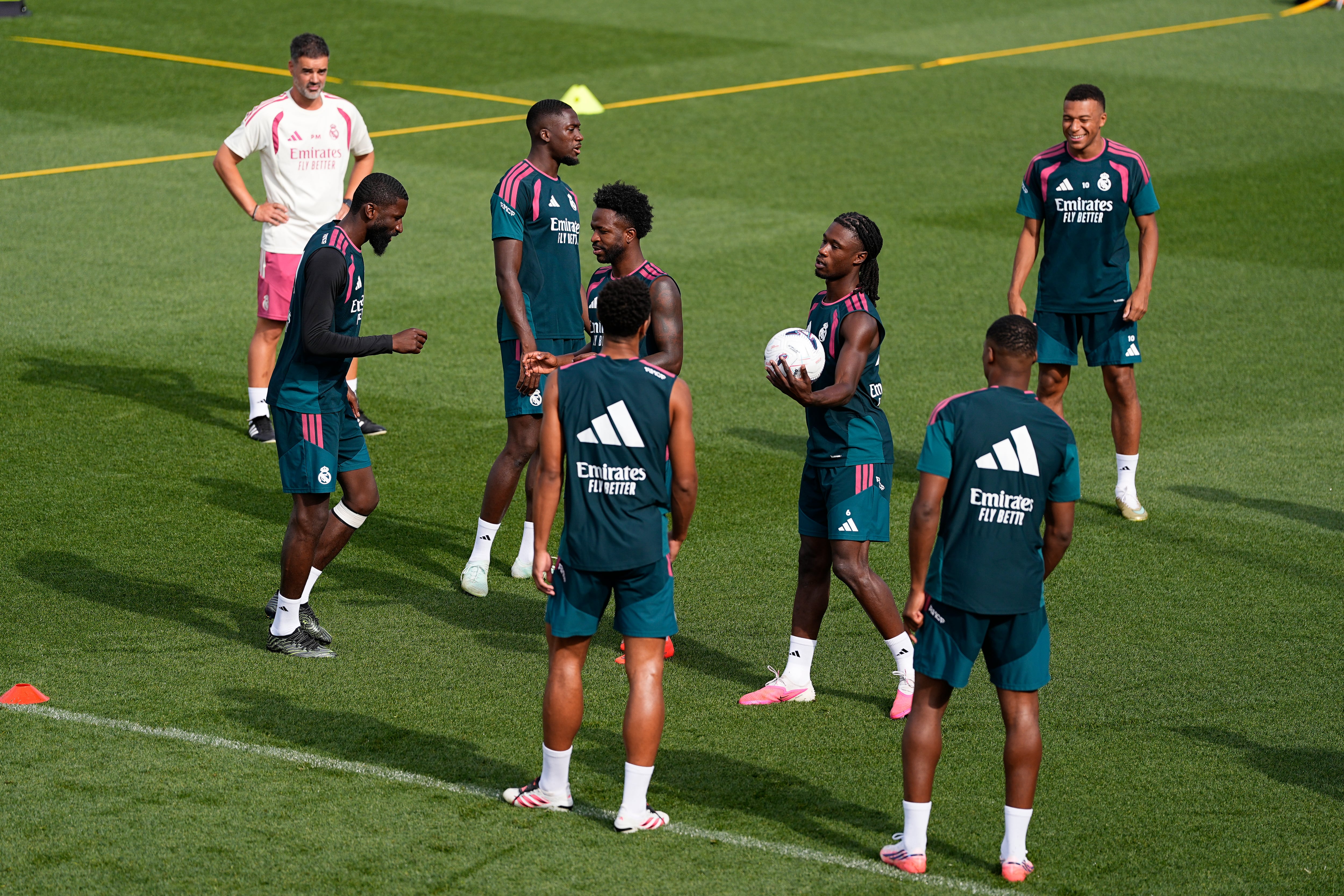 Espanyol - Real Madrid en directo | Bernardo, Dumfries y Konaté entran en el once