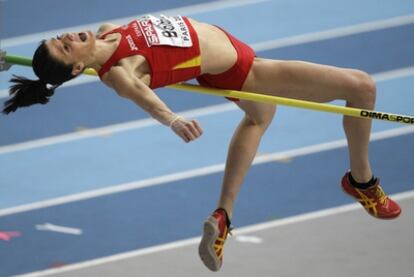 Ruth Beitia, en uno de sus saltos.