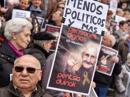 Concentración pensionistas en Bilbao.