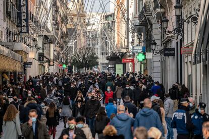 Aglomeraciones en la calle Preciados, el pasado 30 de noviembre.