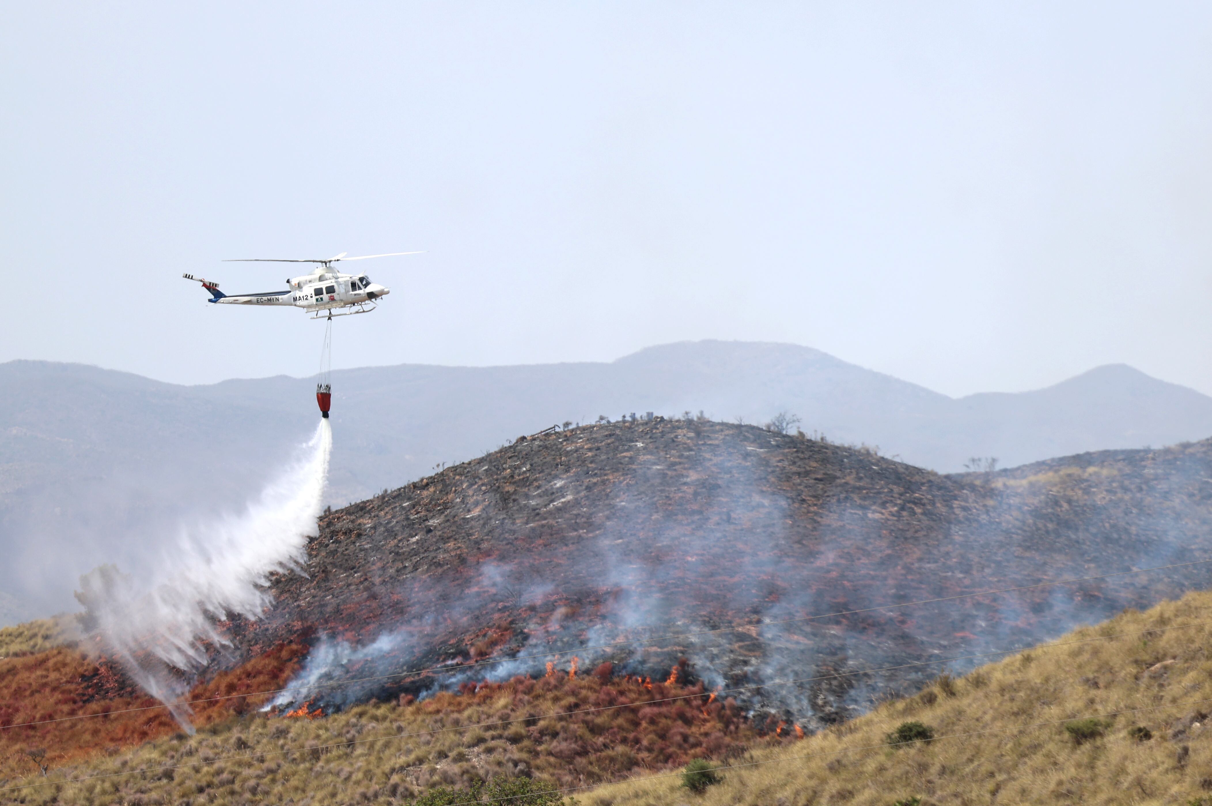 Últimas noticias del incendio forestal de Los Gallardos (Almería), en directo | El consejero de Emergencias: “Quienes cuestionan que no se mandara el Es-Alert no tienen ni idea de lo que hablan”