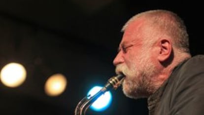 Peter Brötzmann, al frente del Chicago Tentet, en Madrid en 2010.