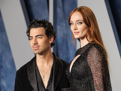 Joe Jonas y Sophie Turner en la fiesta de los Oscar de Vanity Fair, el 12 de marzo de 2023 en Beverly Hills (California).