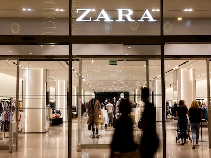 Exterior de una tienda de Zara.