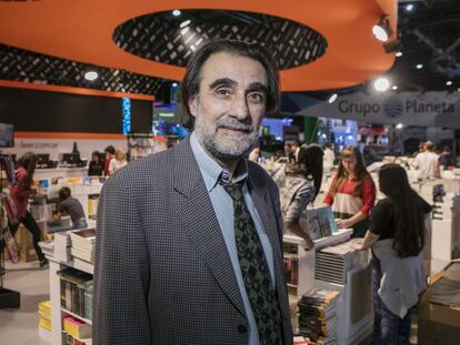 El escritor Oche Califa, director de la Fundación el Libro