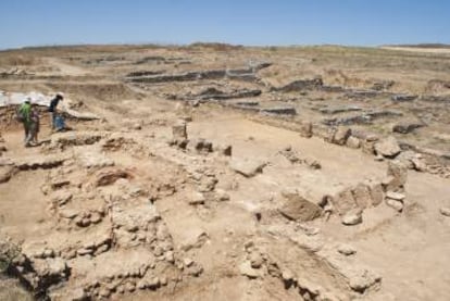 Conjunto de edificios públicos y privados en el entorno del foro. (