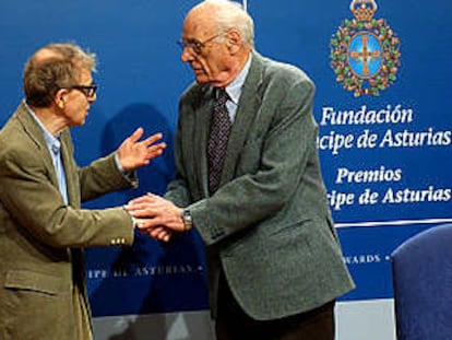 Woody Allen, con el dramaturgo Arthur Miller, hoy en Oviedo