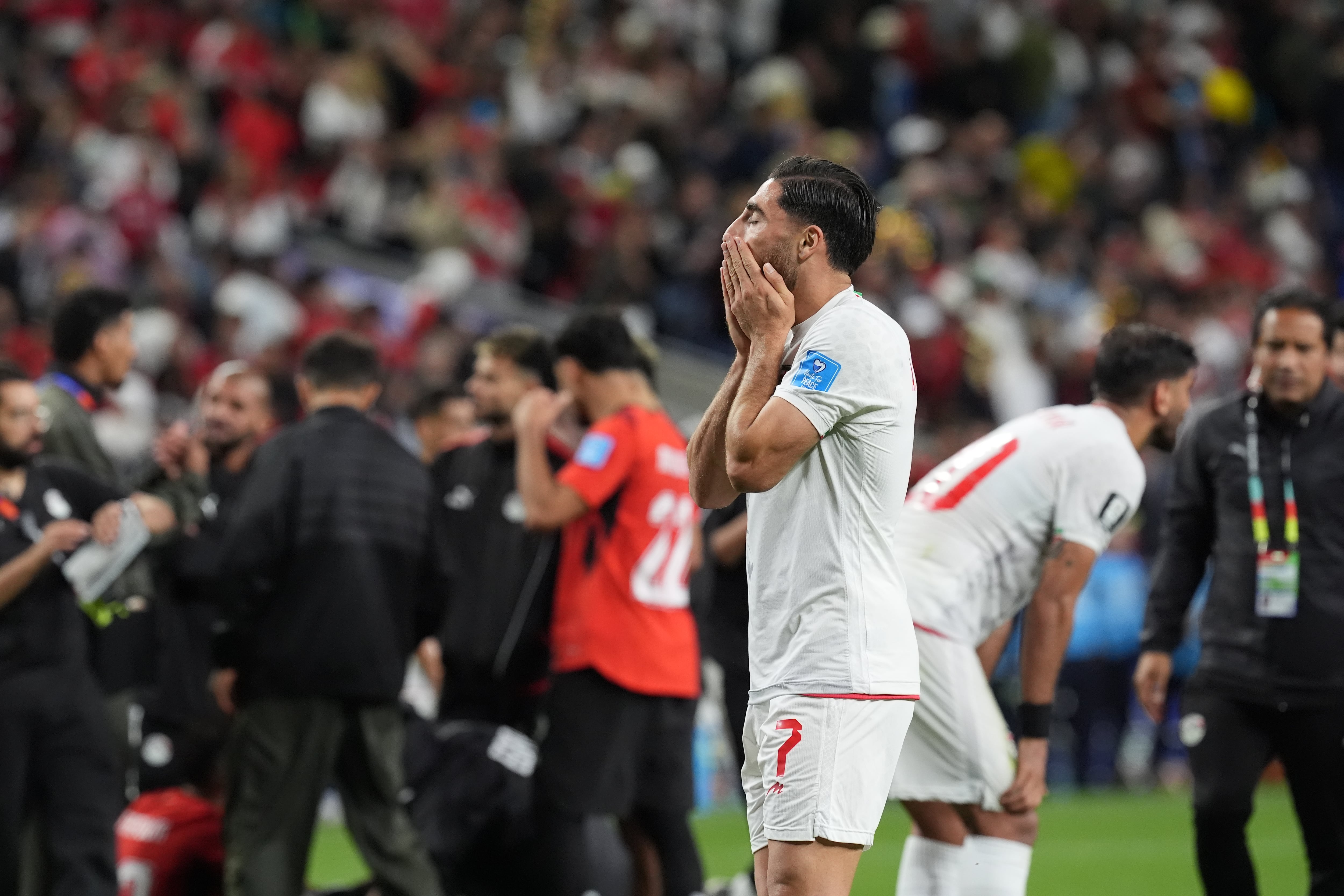 La selección de Irán queda eliminada del Mundial en medio de las críticas del equipo a la FIFA: “Nos quieren fuera”
