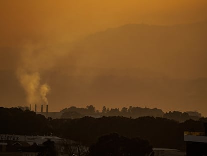 Vista del atardecer en la capital de Guatemala.