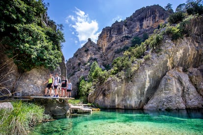 La ruta del Parrizal de Beceite atraviesa parajes naturales de gran belleza a lo largo de sus 20 kilómetros de longitud.