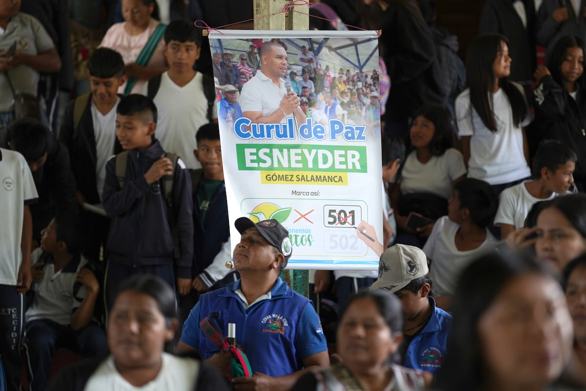 Las denuncias de presiones armadas empañan la elección a las curules de ...