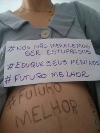 Imagem de participante do manifesto "Eu não mereço ser Estuprada(o)".