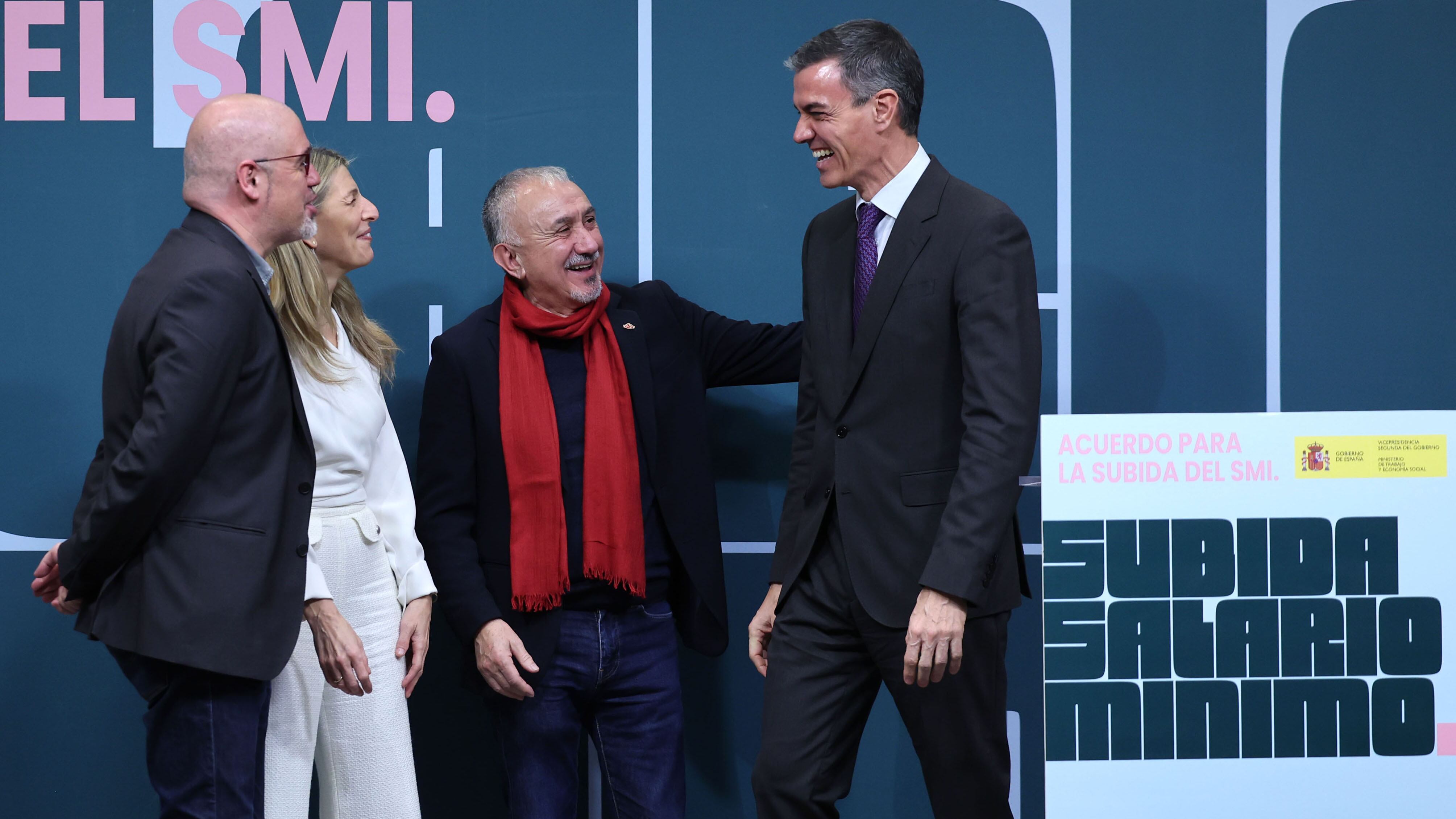 Sánchez carga contra la patronal por rechazar la subida del salario mínimo y reclama a las empresas que suban los sueldos: “Que paguen más”