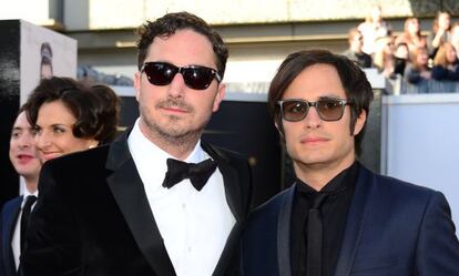 Gael García Bernal con el director Pablo Narra