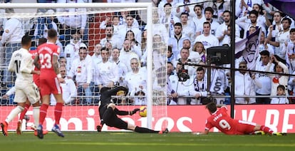 Portu marca el segundo gol del Girona.