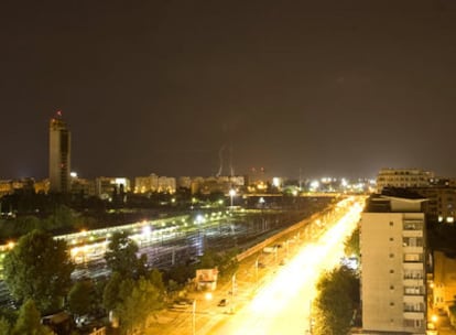 Vista nocturna de la capital rumana