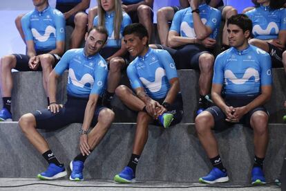 Valverde, Nairo y Landa, durante la presentaci&oacute;n del Movistar.