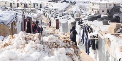 O assentamento de Arsal coberto de neve.