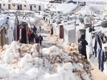 O assentamento de Arsal coberto de neve.