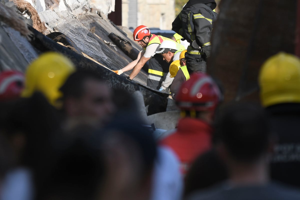 At least eight people killed after roof collapses at a railway station in Serbia. international