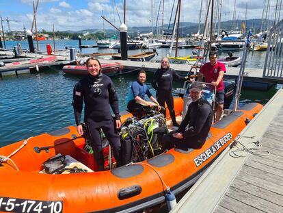 Equipo de arqueólogos españoles y extranjeros que llevó a cabo el hallazgo del barco medieval de Ribadeo.