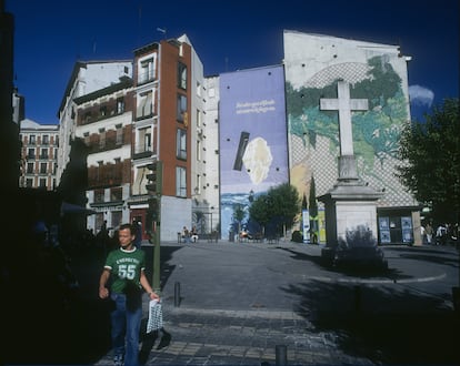 Así eran los murales de Puerta Cerrada.