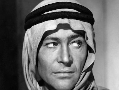 Peter O'Toole caracterizado como Lawrence da Arábia (1962).