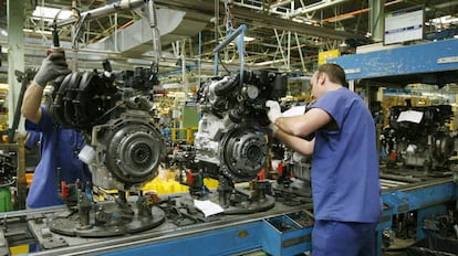 Una cadena de montaje de la factoria de Ford en Almussafes (Valencia)