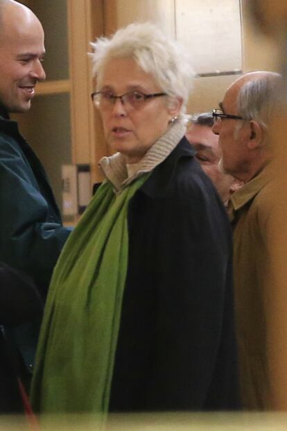 Lucía Dominguín, en el tanatorio en el que descansa su hija.