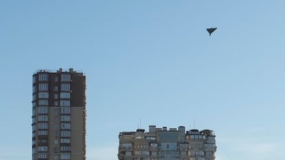 Un dron sobre Kiev, el lunes.