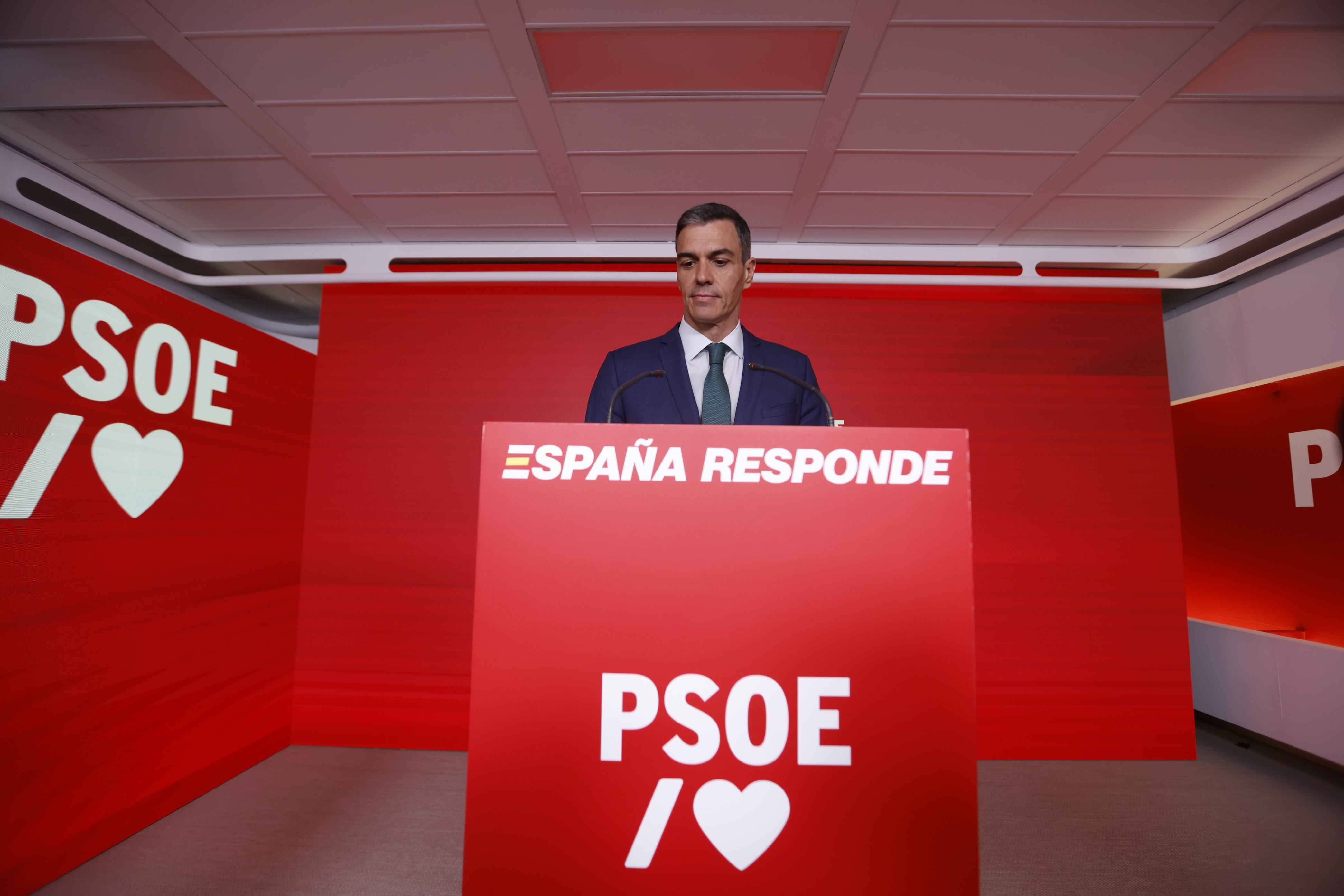 Última hora de la actualidad política, en directo | Sánchez, ante el cerco de la corrupción: “Vamos a dar la cara”