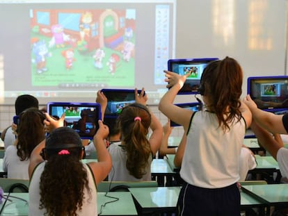 Alunos em escola de São José dos Campos.