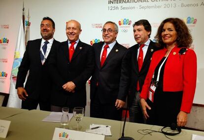 Left to right: Miguel Carballeda, Jose Ignacio Wert, president of the Madrid 2020 bid committee Alejandro Blanco, Mayor of Madrid Ana Botella and Madrid regional premier Ignacio Gonzalez during a Madrid 2020 Bid Committee press conference in Buenos Aires.