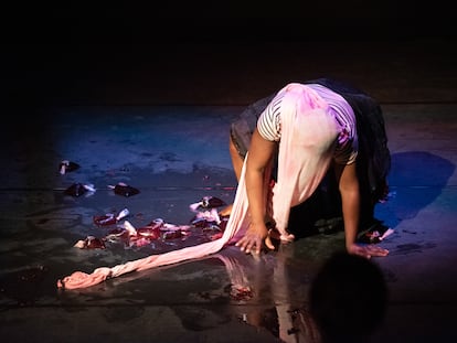 La bailarina y coreógrafa maliense, Fatoumata Bagayoko, en el Teatro Municipal de Agüimes durante el Festival del Sur.