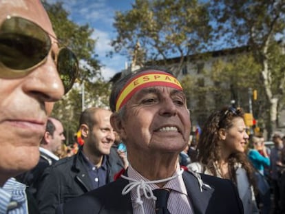 Participantes en la concentración ayer en la plaza Catalunya de Barcelona.