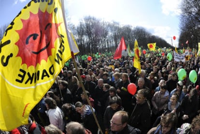 Manifestación contra las centrales nucleares, ayer en Berlín.