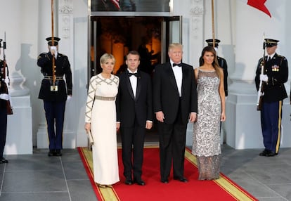 El matrimonio Trump recibe a Emmanuel y Brigitte Macron en la Casa Blanca el 24 de abril, en uno de los últimos actos públicos de Melania.