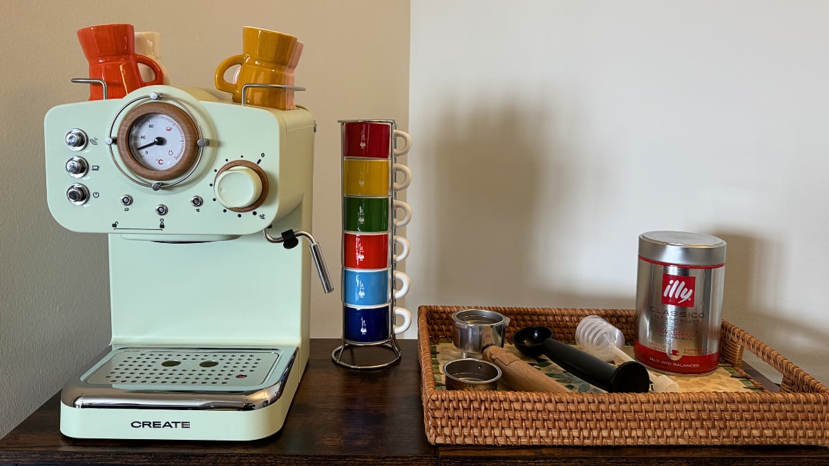 Cafetera semiautomática Thera Retro de Create.