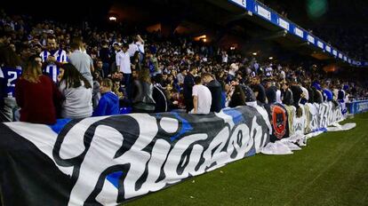 Pancarta de Riazor Blues.