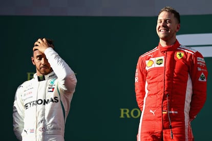 Sebastian Vettel se benefició de las circunstancias inesperadas para imponerse en el primer Gran Premio de la temporada 2018, en Australia, por delante de su gran rival Lewis Hamilton, que había salido desde la pole.