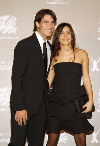La pareja de anfitriones de la gala de Rafa Nadal: el número dos del tenis mundial y su novia, María Francisca Perelló, el 15 de diciembre de 2011